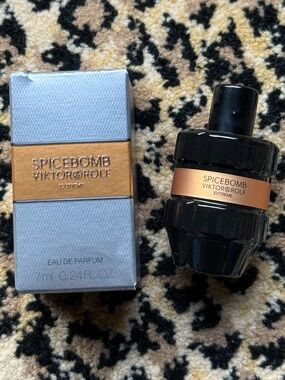 Viktor & Rolf Spicebomb mini (NIB)